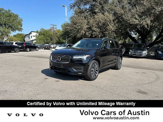 2022 Volvo XC90 Momentum