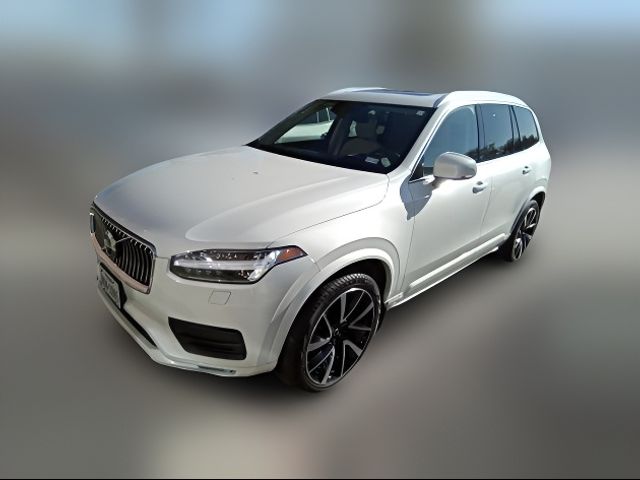 2022 Volvo XC90 Momentum