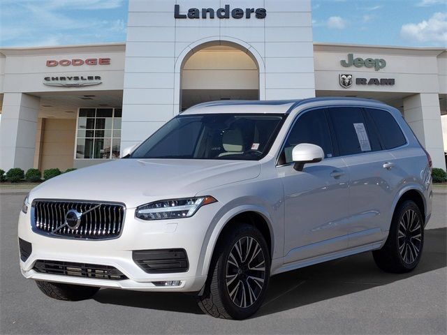 2022 Volvo XC90 Momentum