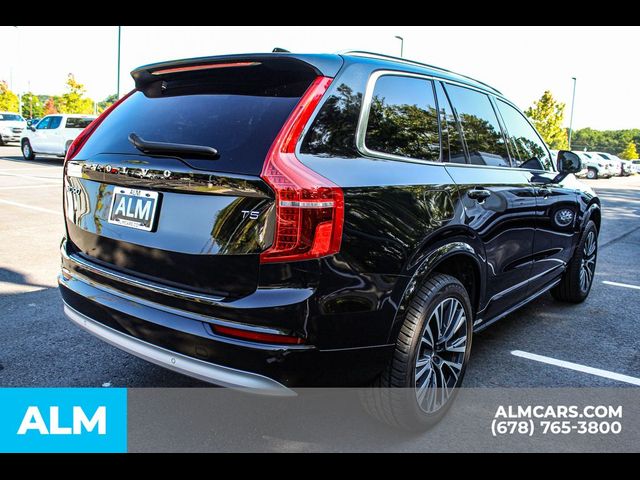 2022 Volvo XC90 Momentum