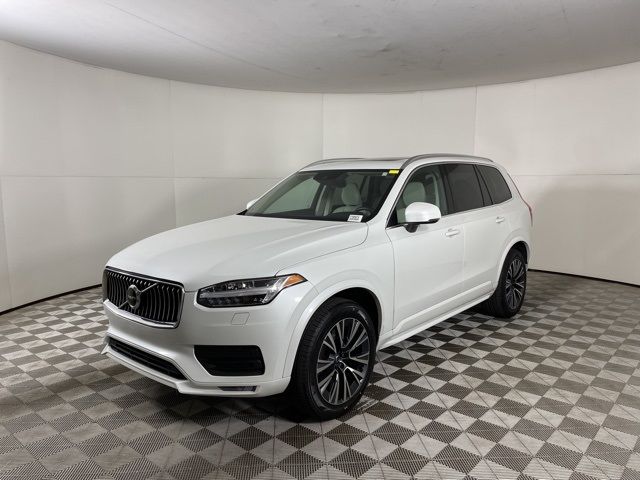 2022 Volvo XC90 Momentum