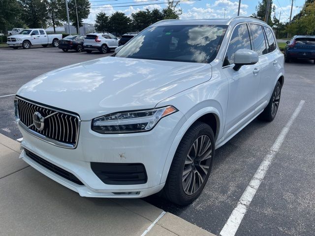 2022 Volvo XC90 Momentum