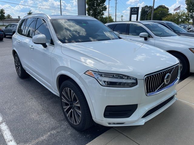 2022 Volvo XC90 Momentum