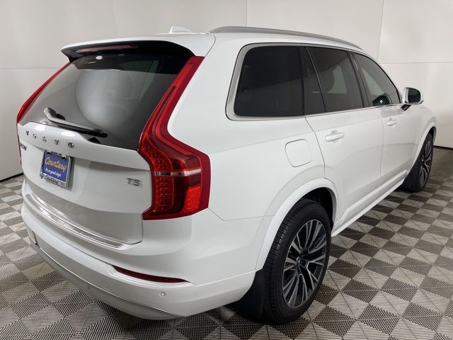 2022 Volvo XC90 Momentum