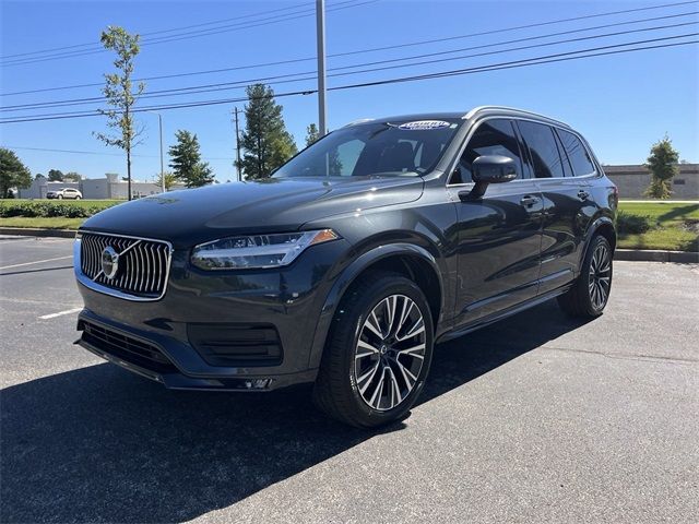 2022 Volvo XC90 Momentum