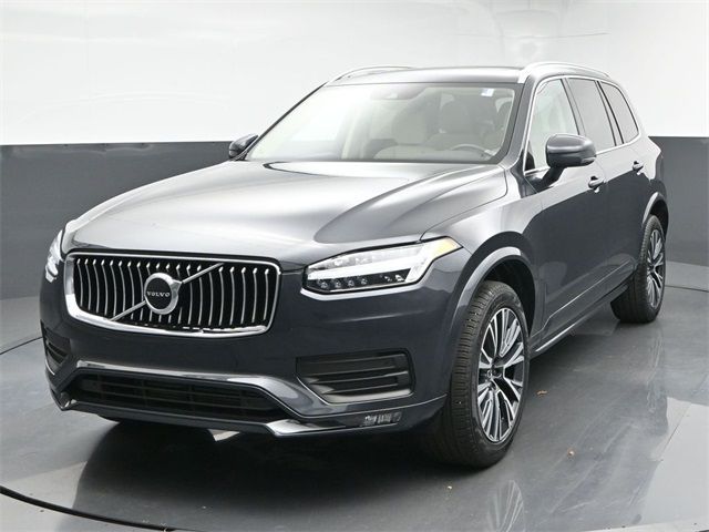 2022 Volvo XC90 Momentum