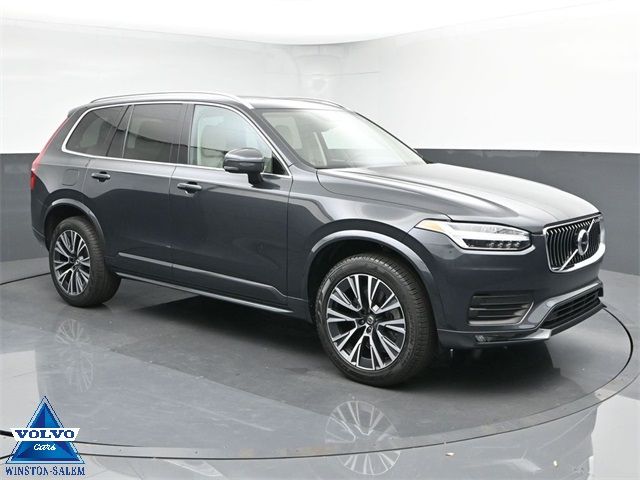 2022 Volvo XC90 Momentum