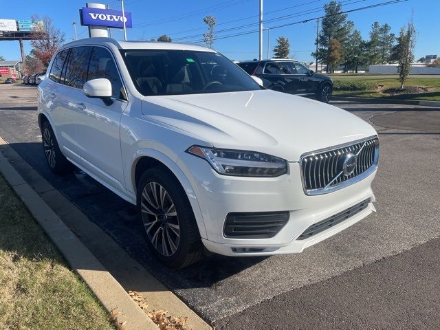 2022 Volvo XC90 Momentum