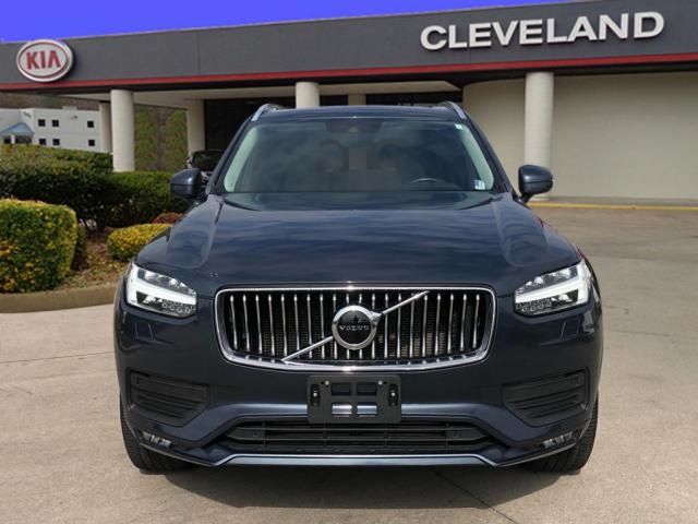 2022 Volvo XC90 Momentum