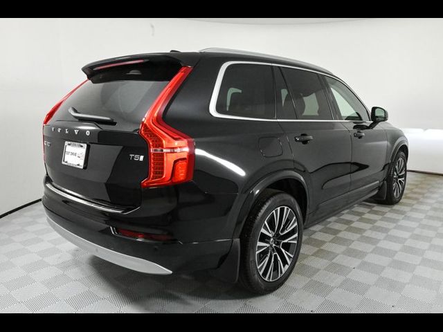 2022 Volvo XC90 Momentum