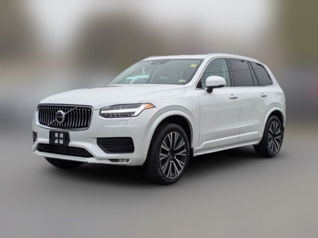 2022 Volvo XC90 Momentum