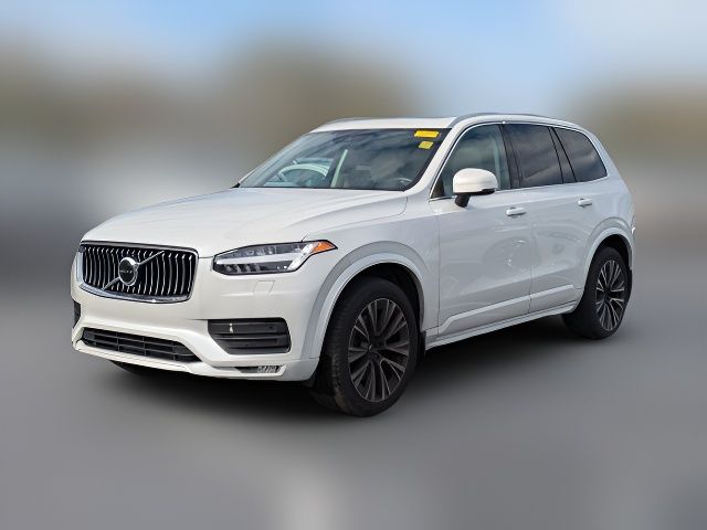 2022 Volvo XC90 Momentum