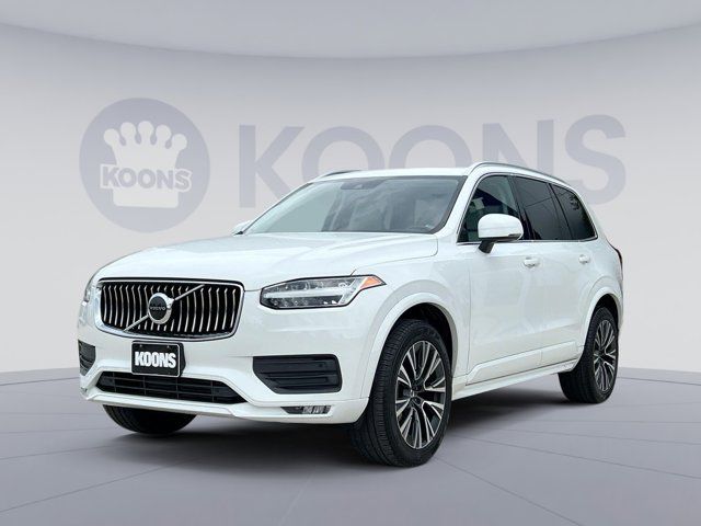 2022 Volvo XC90 Momentum