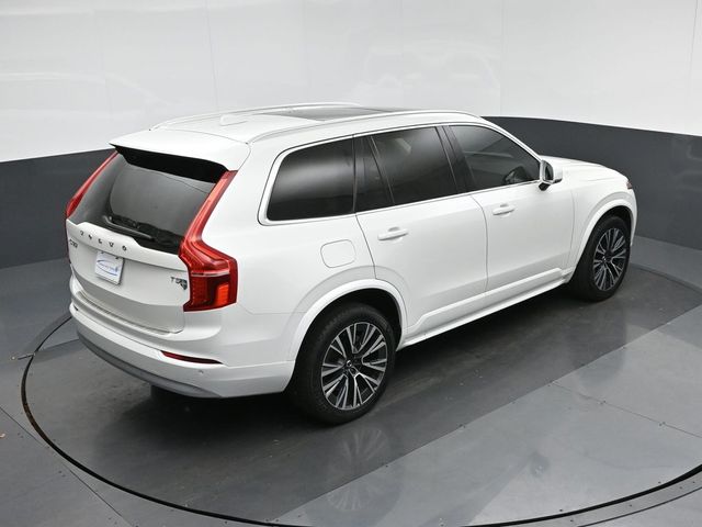 2022 Volvo XC90 Momentum