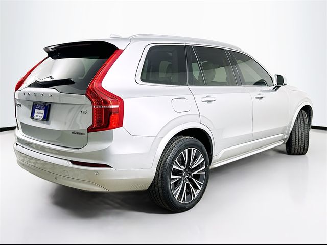 2022 Volvo XC90 Momentum