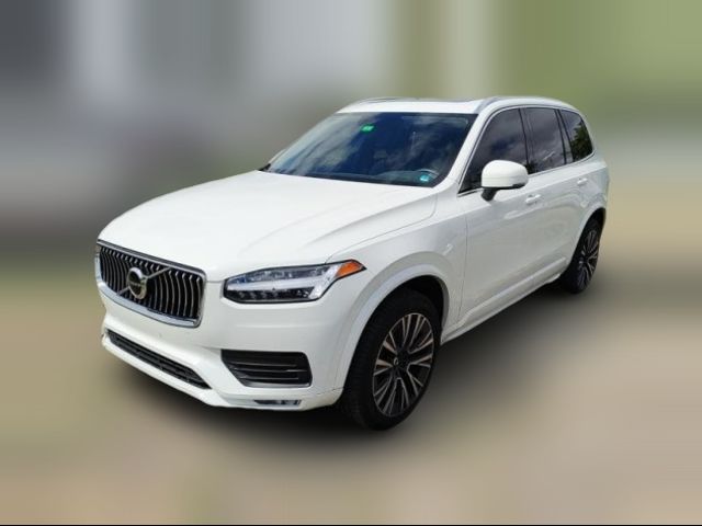 2022 Volvo XC90 Momentum