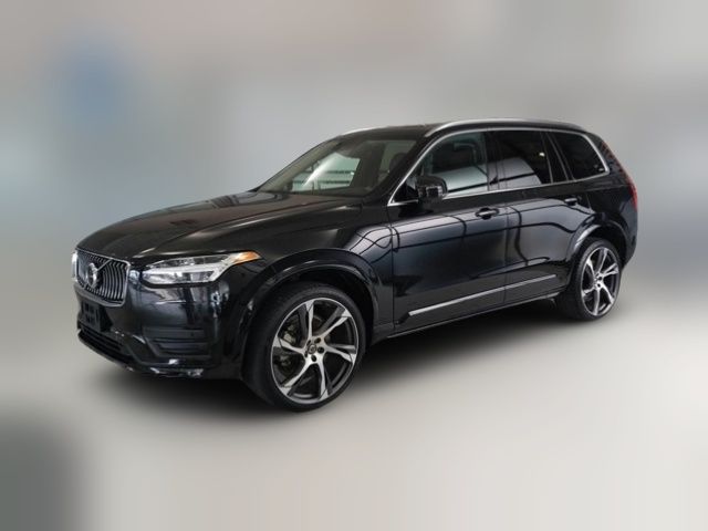 2022 Volvo XC90 Momentum