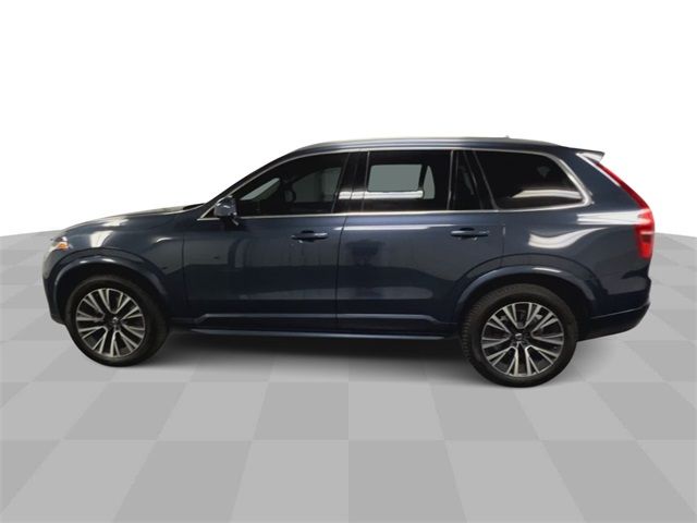 2022 Volvo XC90 Momentum