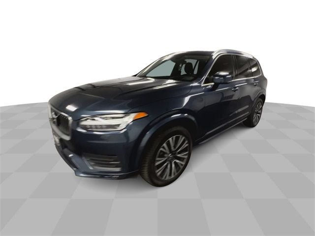 2022 Volvo XC90 Momentum