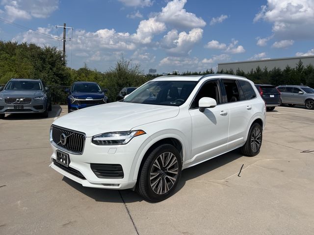 2022 Volvo XC90 Momentum