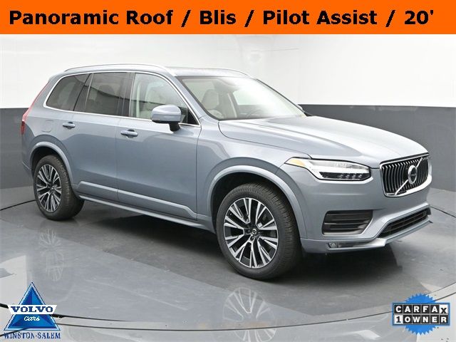 2022 Volvo XC90 Momentum