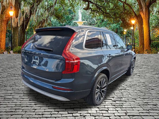 2022 Volvo XC90 Momentum