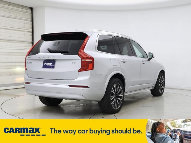2022 Volvo XC90 Momentum