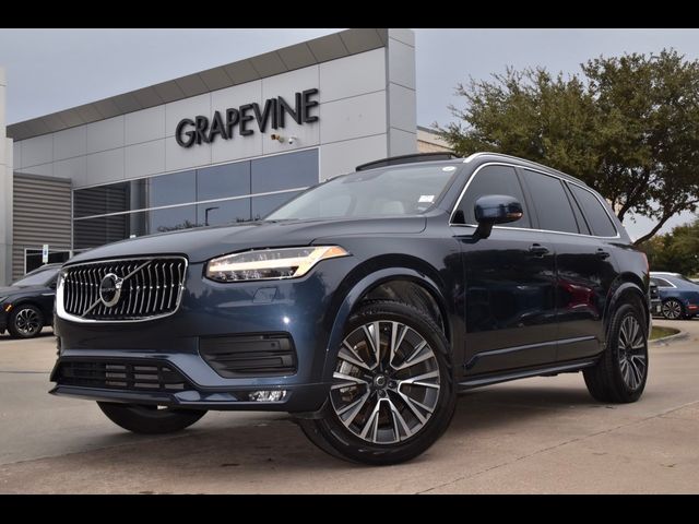 2022 Volvo XC90 Momentum