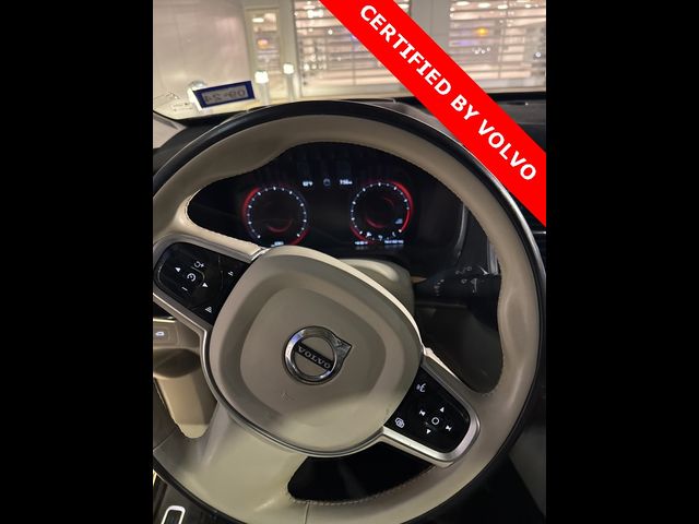 2022 Volvo XC90 Momentum