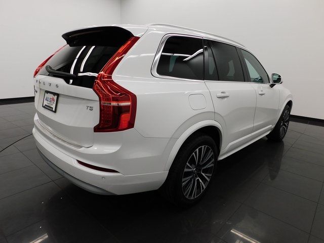 2022 Volvo XC90 Momentum