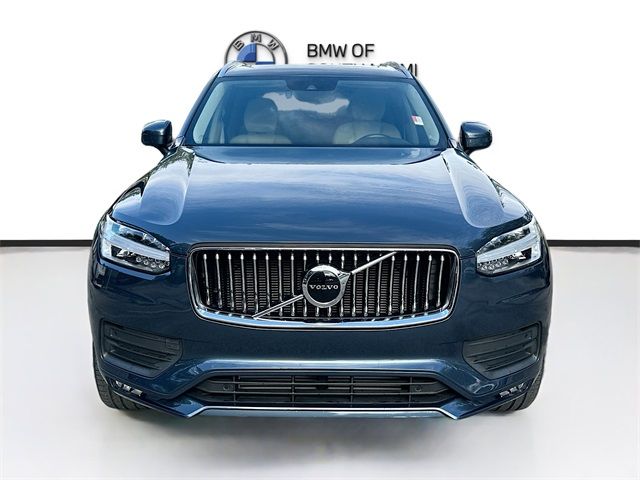 2022 Volvo XC90 Momentum