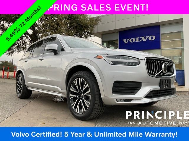 2022 Volvo XC90 Momentum