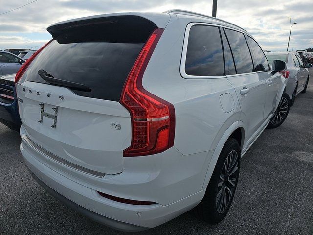 2022 Volvo XC90 Momentum