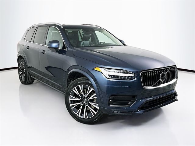 2022 Volvo XC90 Momentum