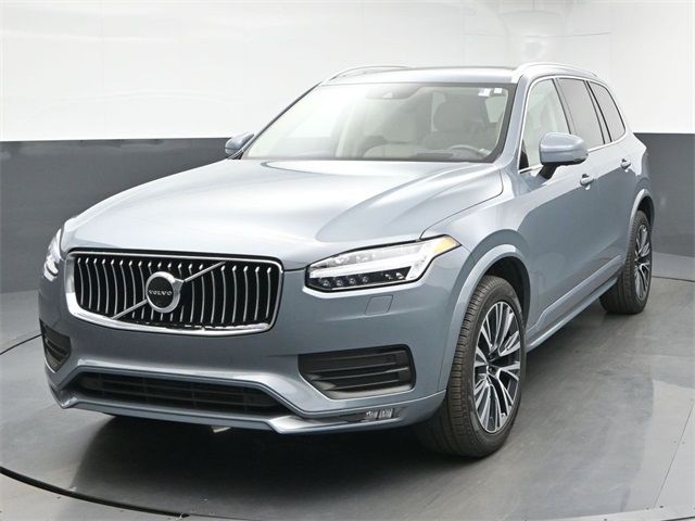 2022 Volvo XC90 Momentum