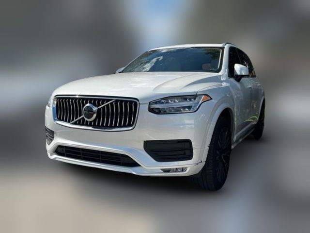 2022 Volvo XC90 Momentum