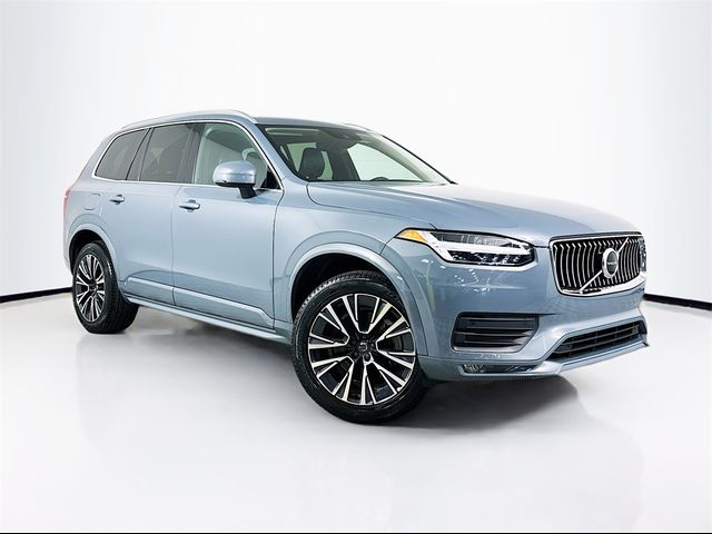 2022 Volvo XC90 Momentum