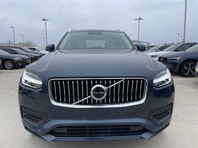 2022 Volvo XC90 Momentum