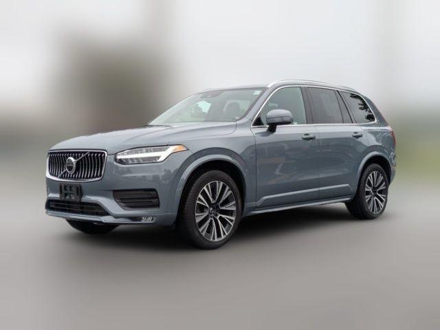 2022 Volvo XC90 Momentum