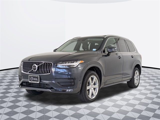 2022 Volvo XC90 Momentum