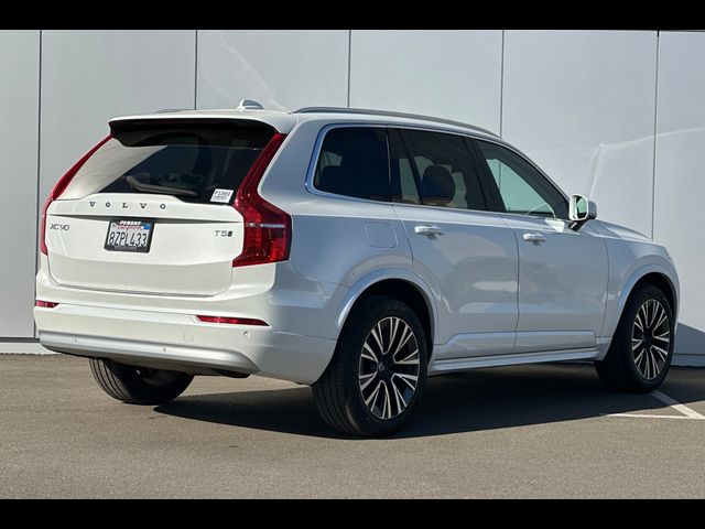 2022 Volvo XC90 Momentum