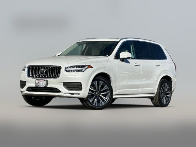 2022 Volvo XC90 Momentum