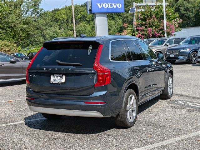 2022 Volvo XC90 Momentum