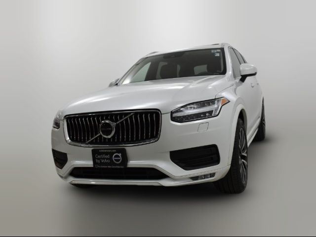 2022 Volvo XC90 Momentum