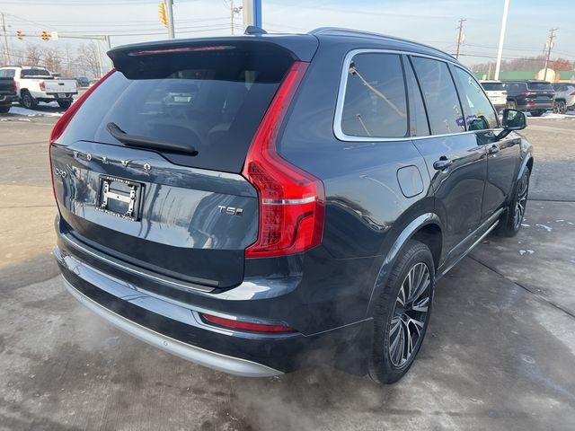 2022 Volvo XC90 Momentum