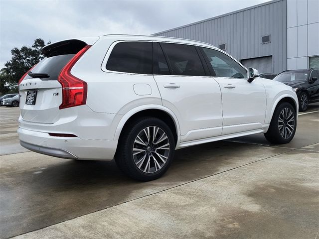 2022 Volvo XC90 Momentum