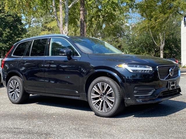 2022 Volvo XC90 Momentum