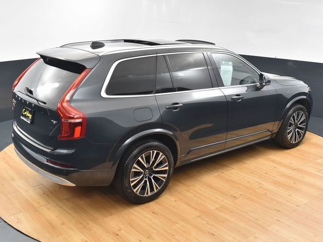 2022 Volvo XC90 Momentum