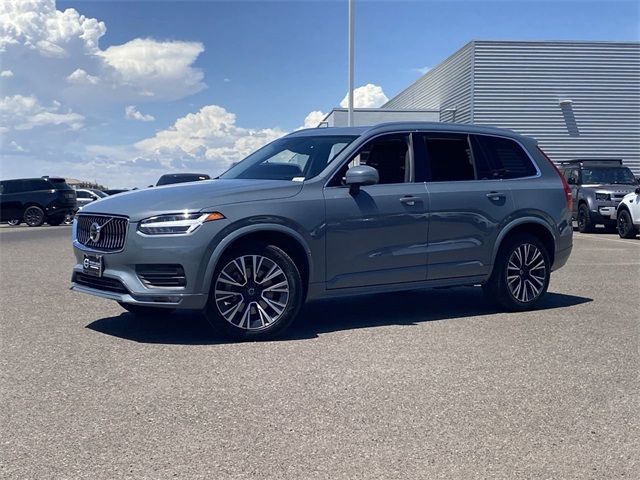 2022 Volvo XC90 Momentum