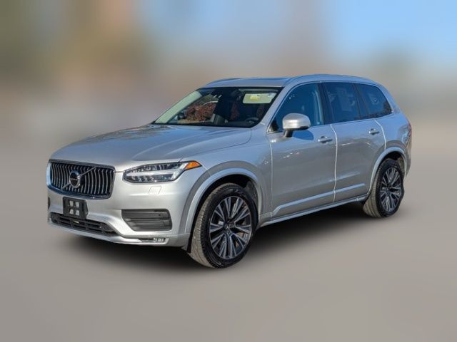 2022 Volvo XC90 Momentum